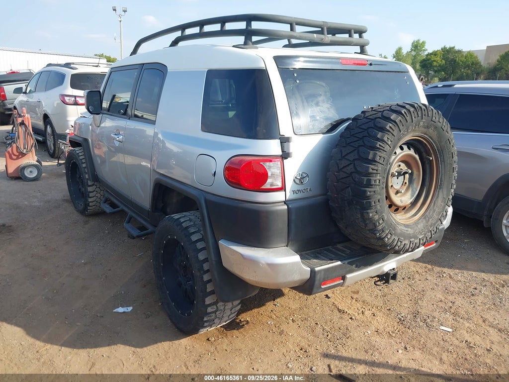 2007 Toyota FJ Cruiser photo 3