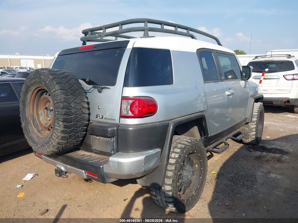 2007 Toyota FJ Cruiser photo 4