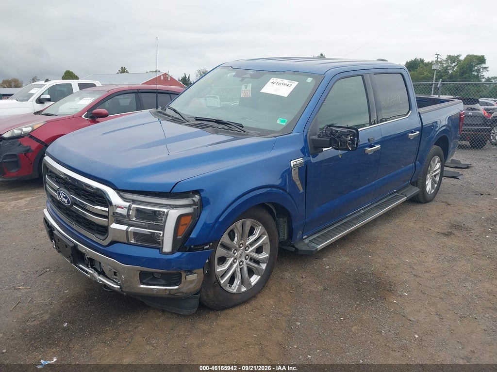 2025 Ford F-150 Lariat photo 2