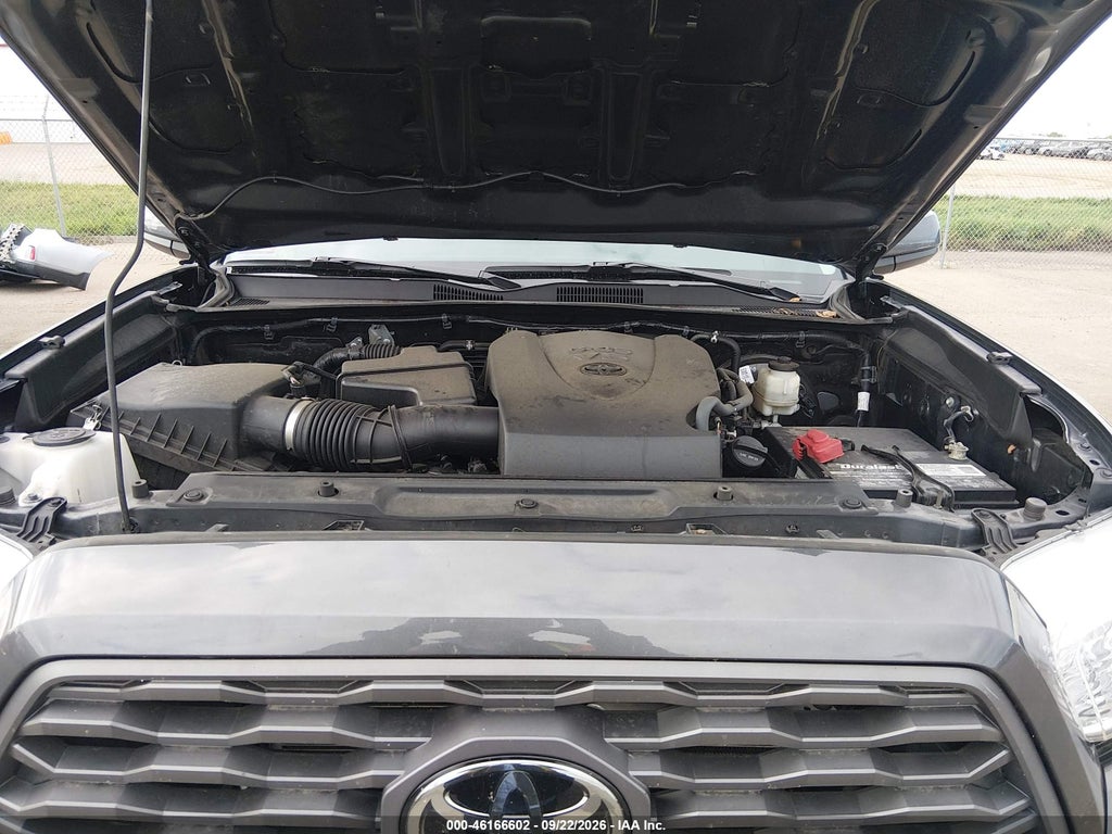 2020 Toyota Tacoma SR5 V6 photo 10