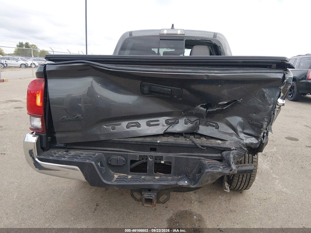 2020 Toyota Tacoma SR5 V6 photo 6