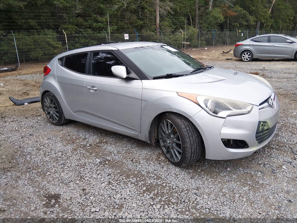 2014 Hyundai Veloster Base W/Black photo 1