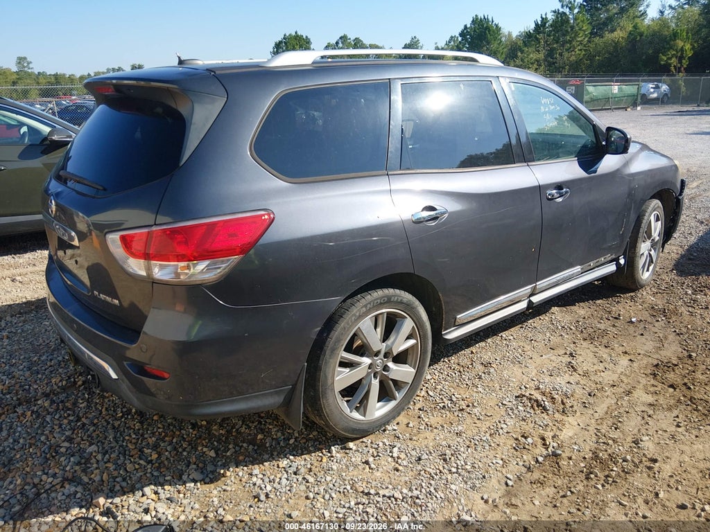 2013 Nissan Pathfinder Platinum photo 4