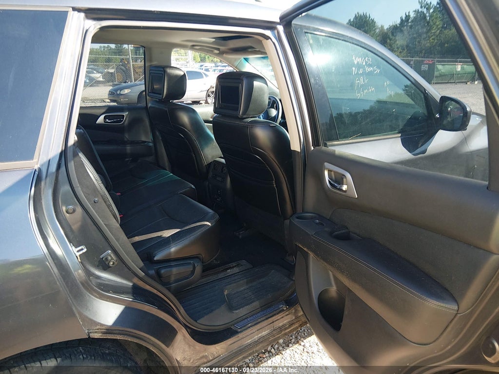 2013 Nissan Pathfinder Platinum photo 8