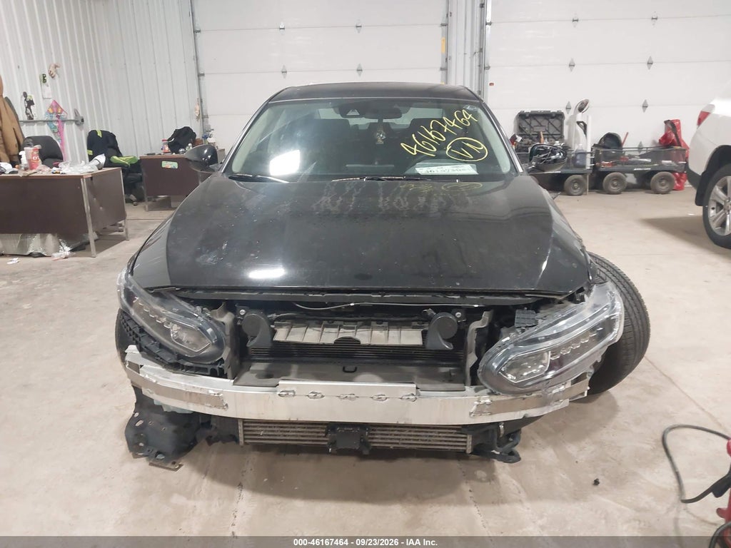 2018 Honda Accord LX photo 6