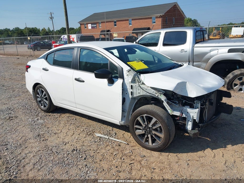 NISSAN VERSA 2024