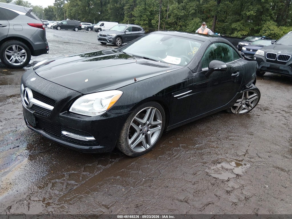 2014 Mercedes-Benz SLK 250 photo 2