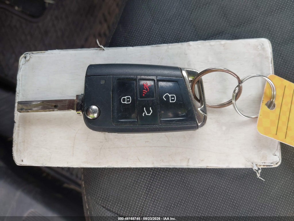2021 Volkswagen Tiguan S photo 11