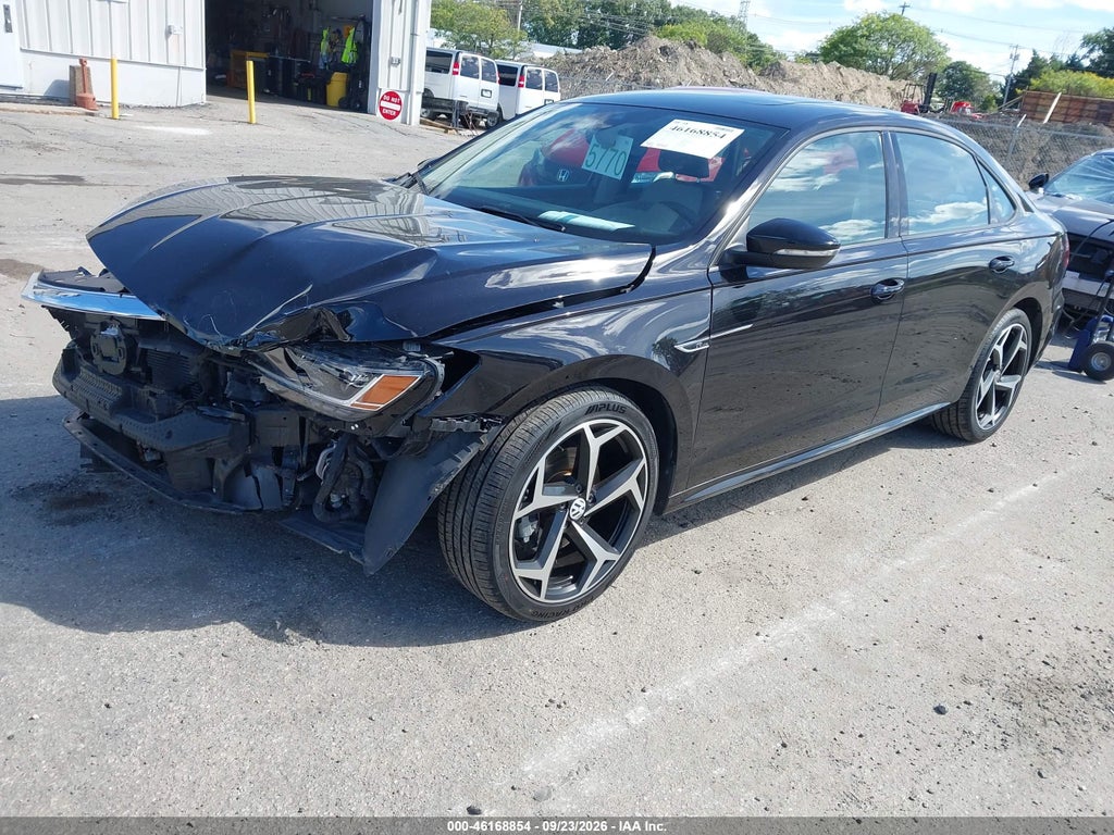2020 Volkswagen Passat 2.0T R-Line photo 2