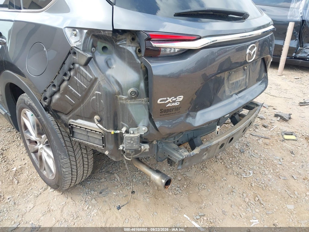 2016 Mazda CX-9 Signature photo 6