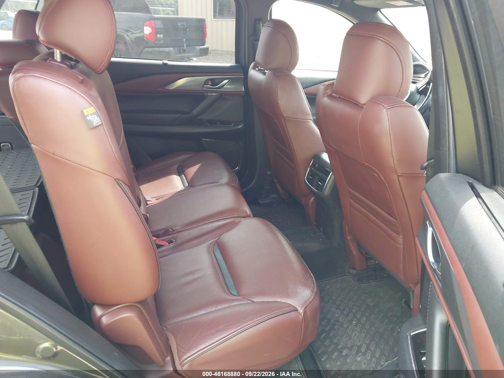2016 Mazda CX-9 Signature photo 8