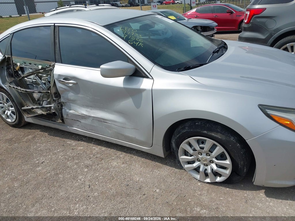 2016 Nissan Altima 2.5 S photo 6