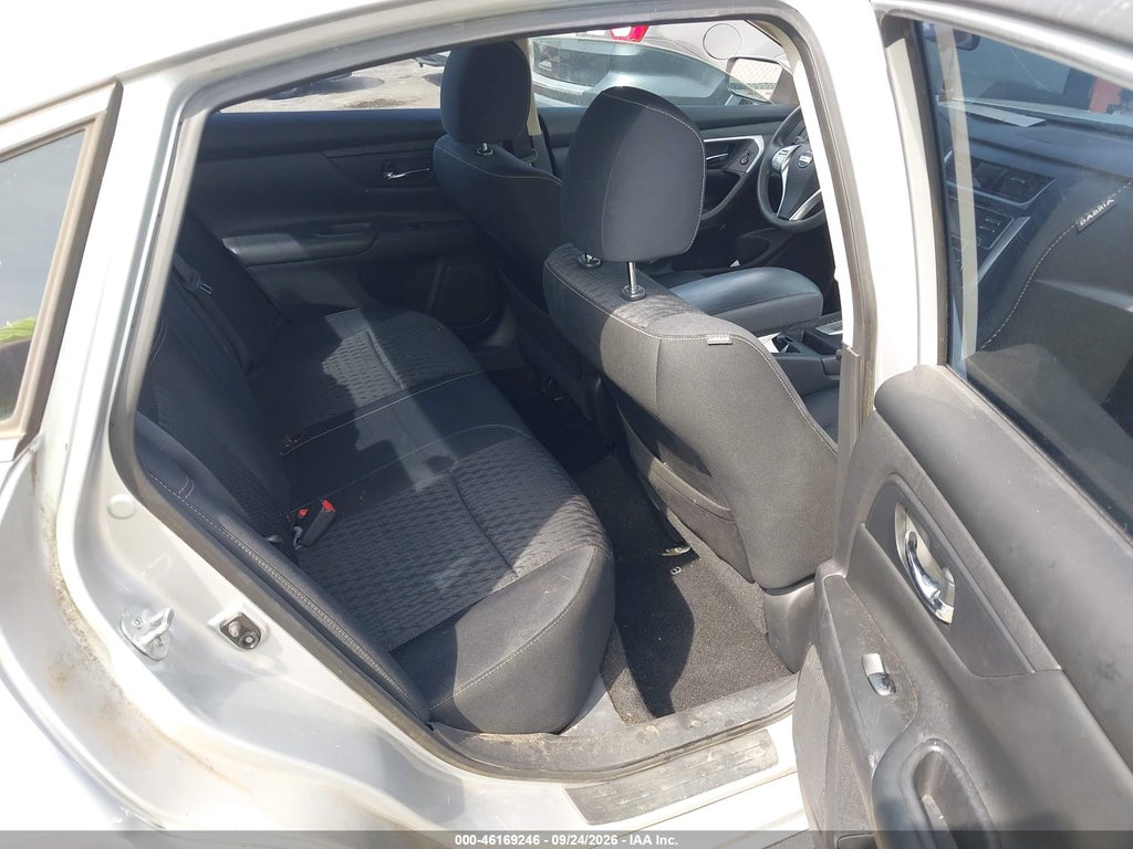 2016 Nissan Altima 2.5 S photo 8