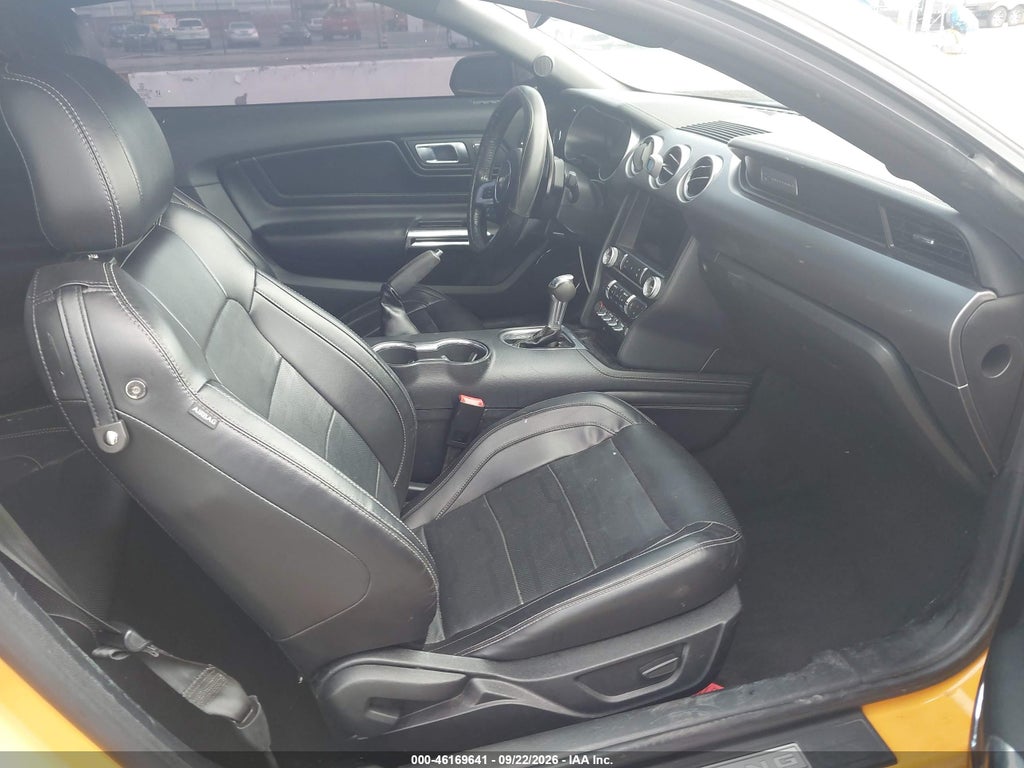 2022 Ford Mustang GT Premium photo 5