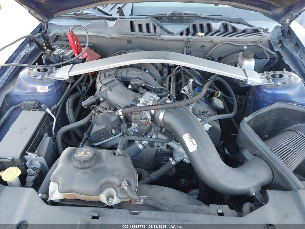 2013 Ford Mustang V6 photo 10