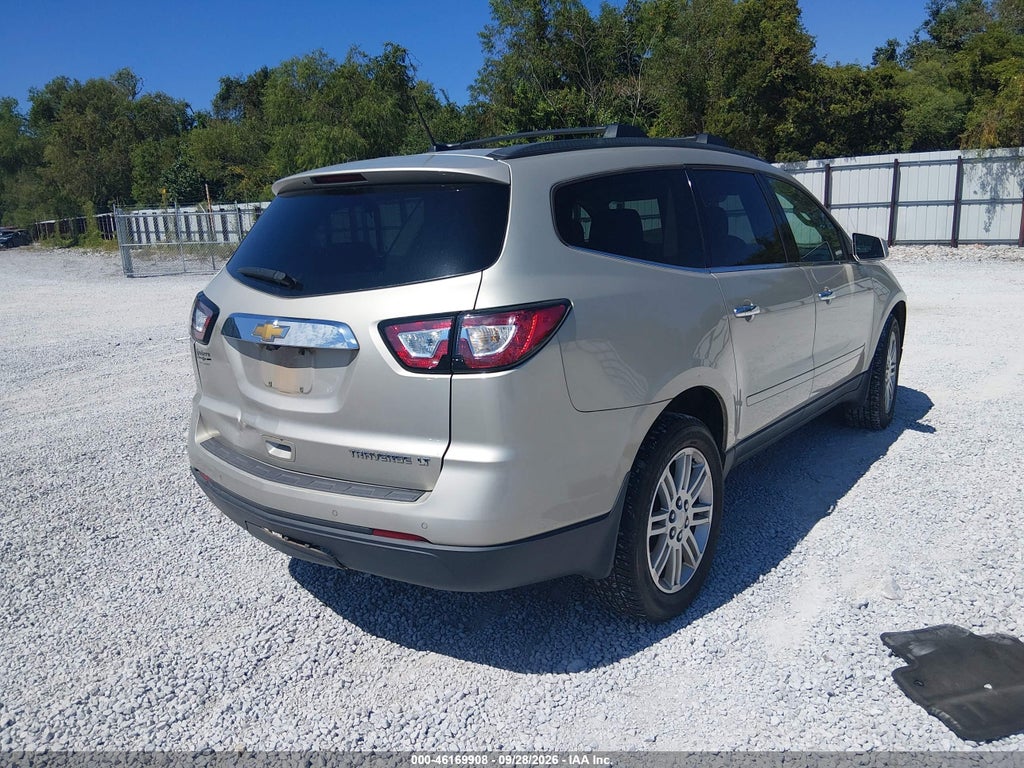 2015 Chevrolet Traverse 1LT photo 4