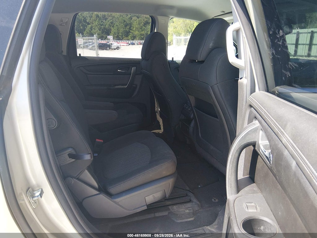 2015 Chevrolet Traverse 1LT photo 8