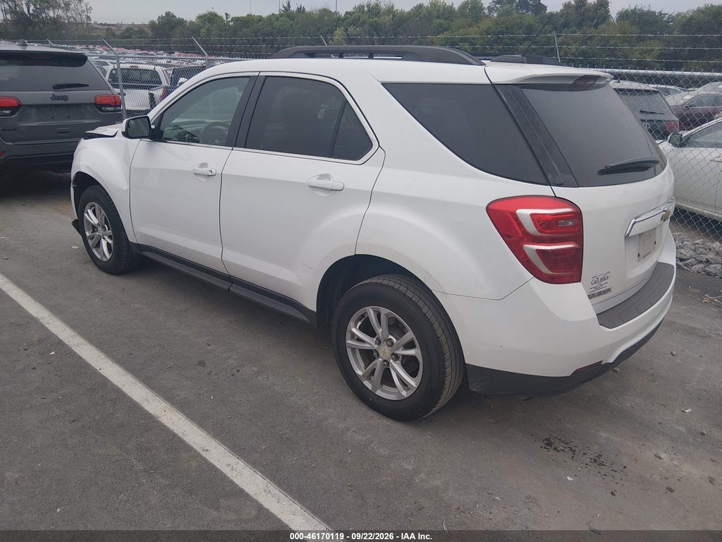 2017 Chevrolet Equinox LT photo 3