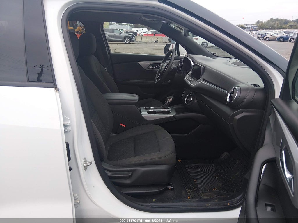 2021 Chevrolet Blazer AWD 2LT photo 5