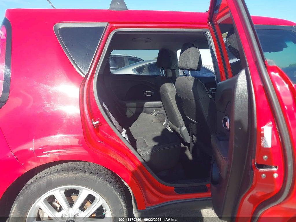 2017 Kia Soul + photo 8
