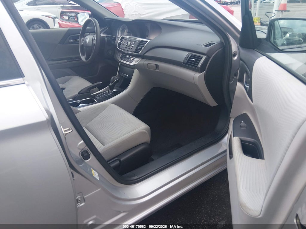 2014 Honda Accord LX photo 5