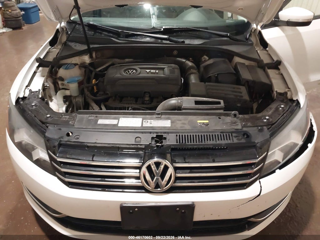 2015 Volkswagen Passat 1.8T Wolfsburg Edition photo 10