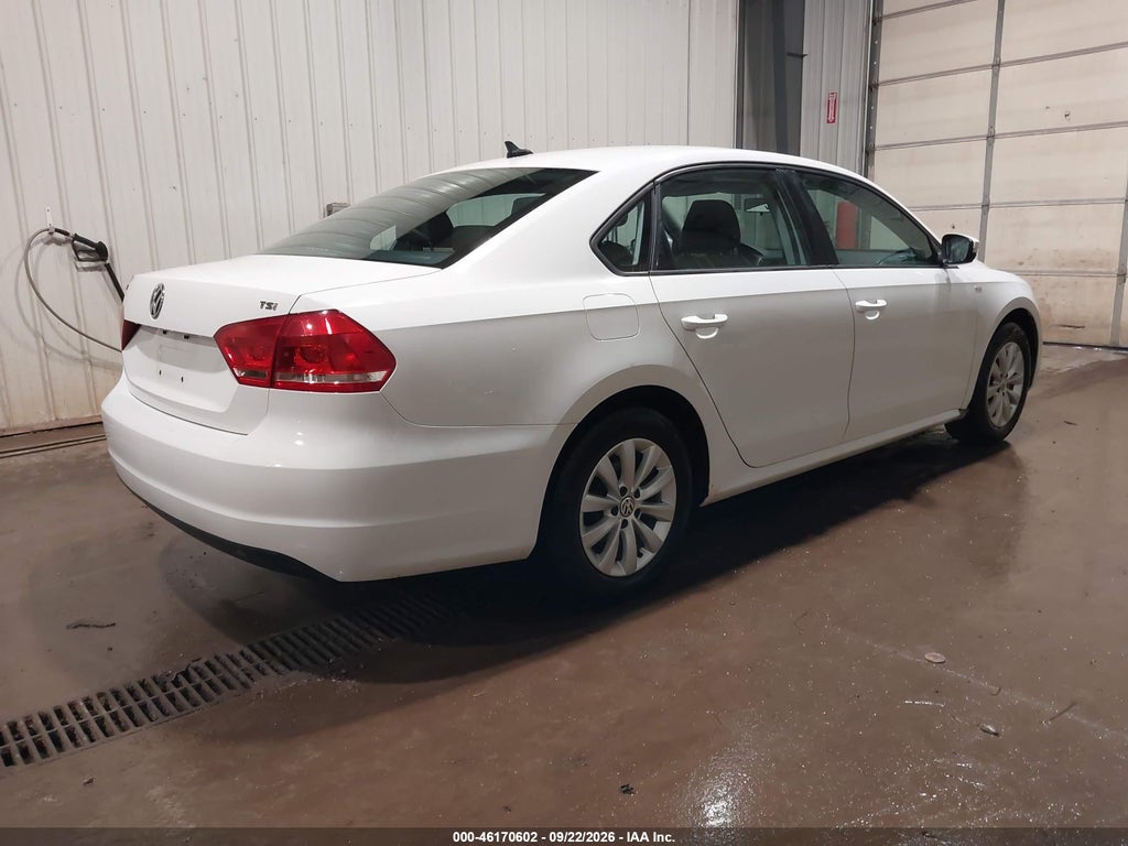 2015 Volkswagen Passat 1.8T Wolfsburg Edition photo 4