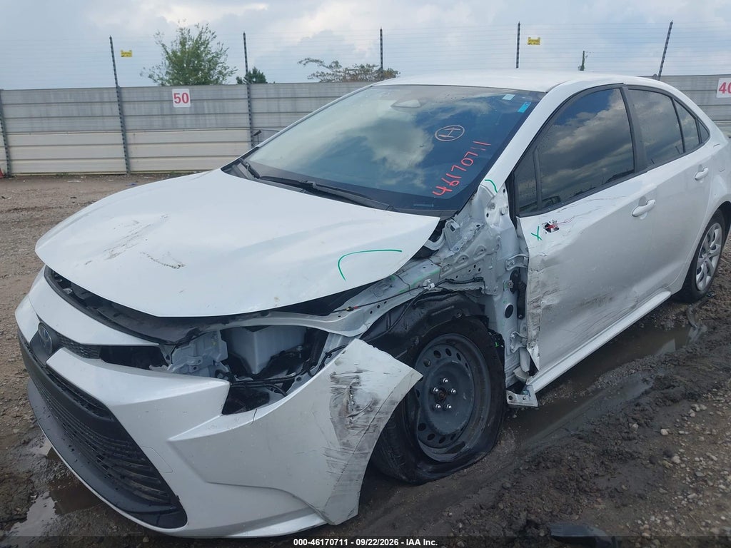 2025 Toyota Corolla Hybrid LE photo 6
