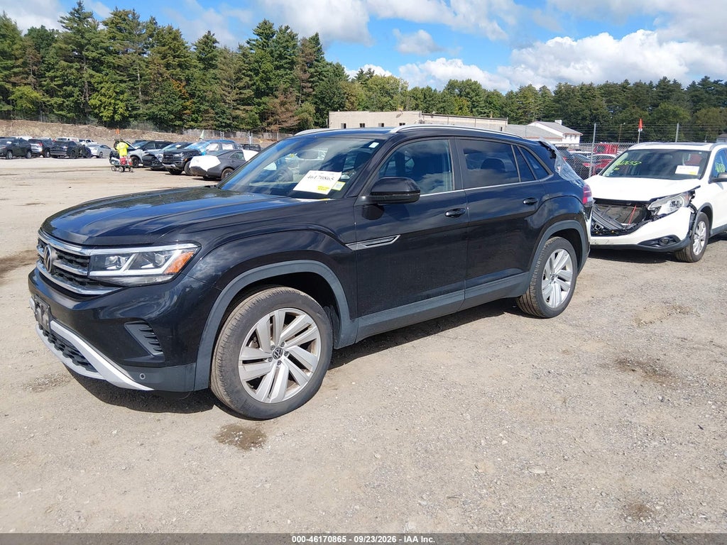 2020 Volkswagen Atlas Cross Sport 3.6L V6 SE W/Technology/3.6L V6 SE W/Technology R-Line photo 2