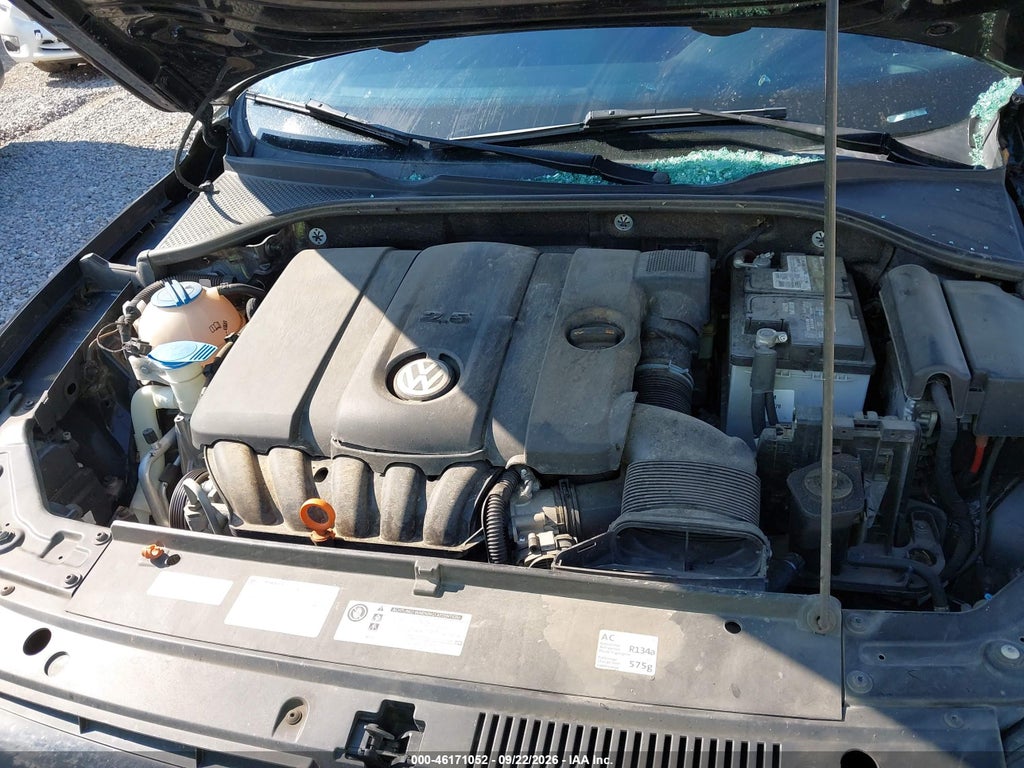 2013 Volkswagen Passat 2.5L S photo 10