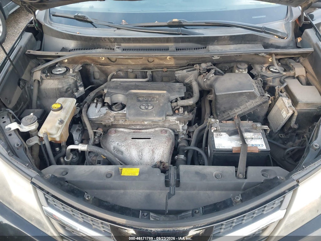 2015 Toyota RAV4 LE photo 10