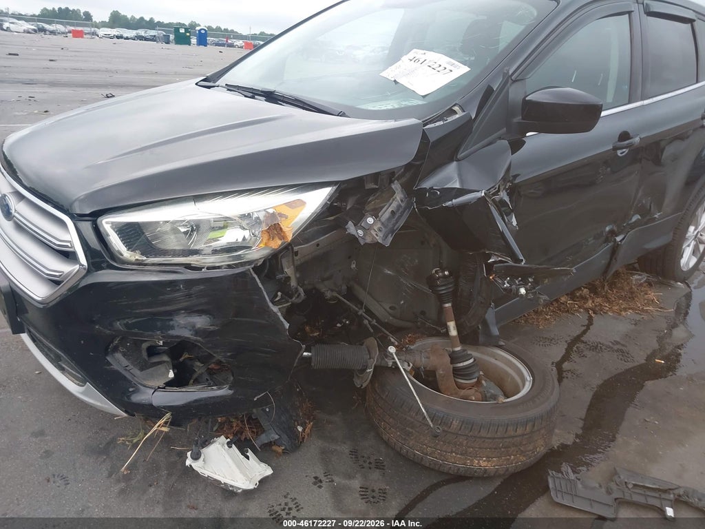 2017 Ford Escape SE photo 6