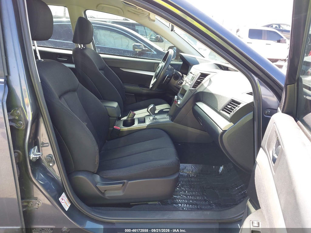 2011 Subaru Outback 2.5I photo 5