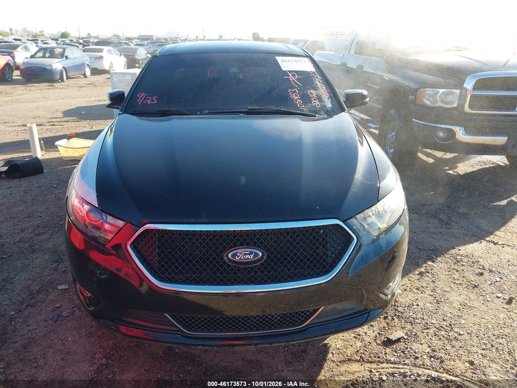 2019 Ford Taurus SHO photo 6