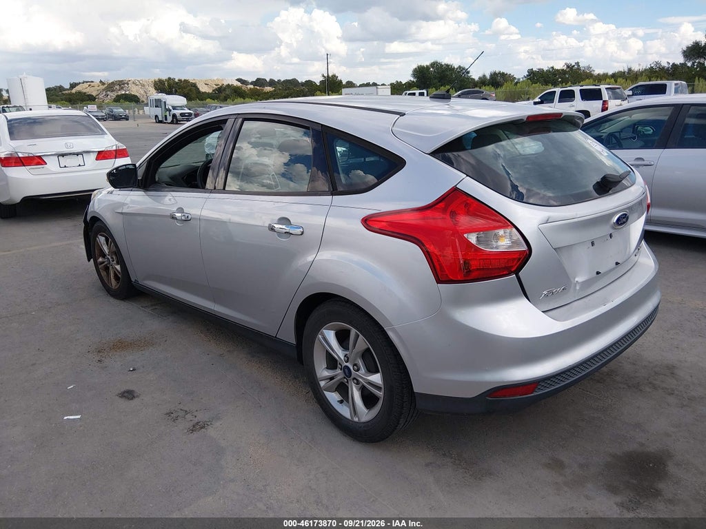 2014 Ford Focus SE photo 3