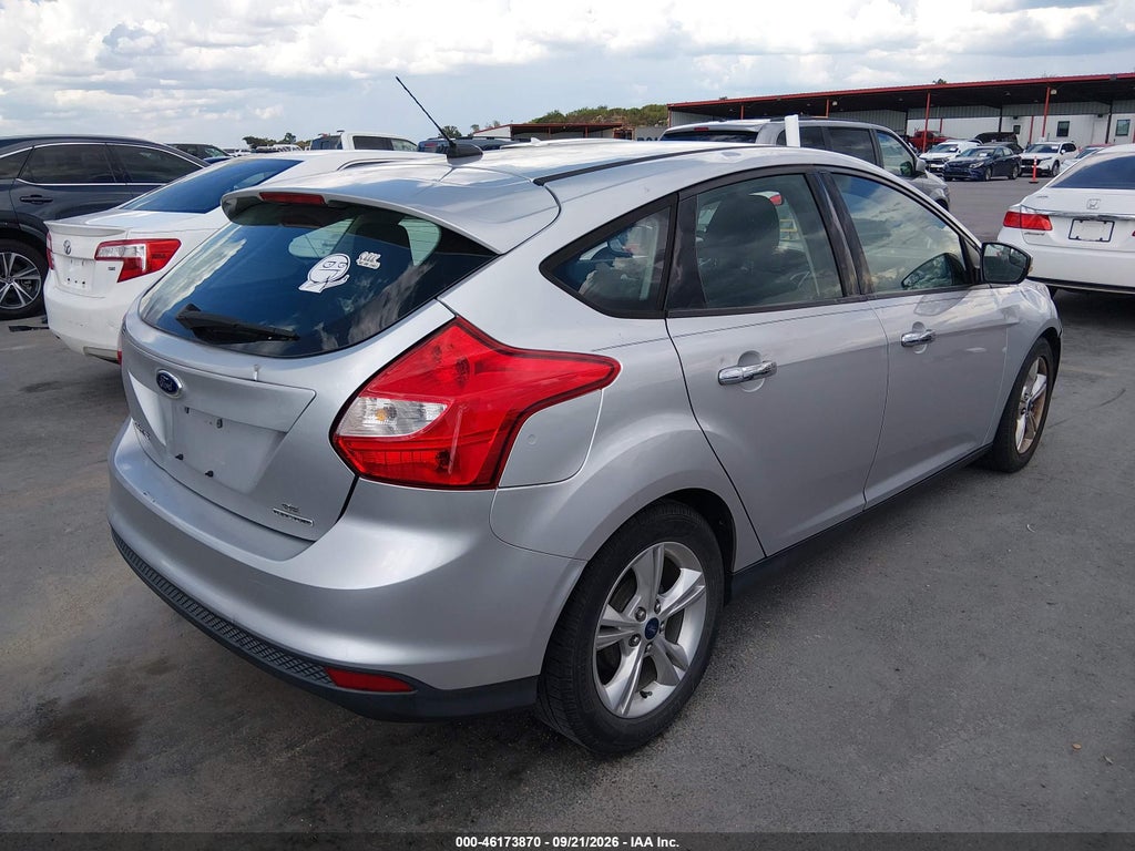 2014 Ford Focus SE photo 4