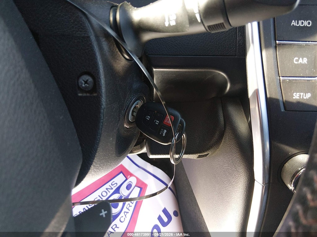 2015 Toyota Camry SE photo 11