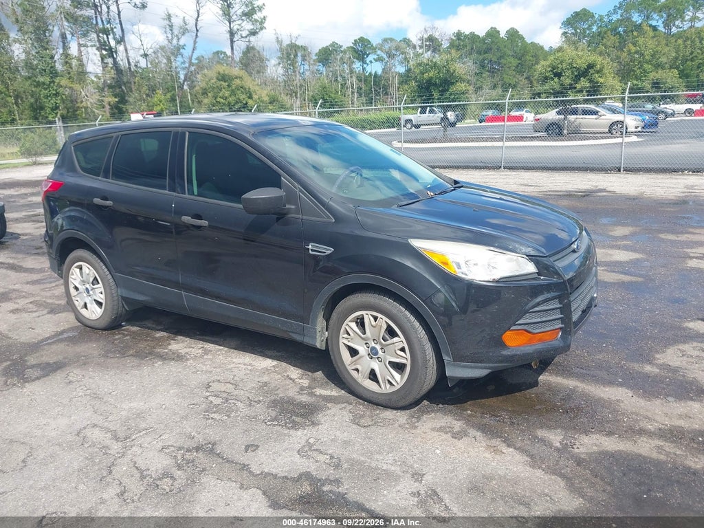 2015 Ford Escape S photo 1
