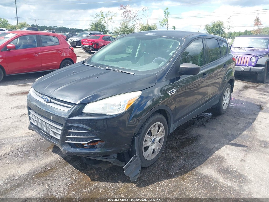 2015 Ford Escape S photo 2
