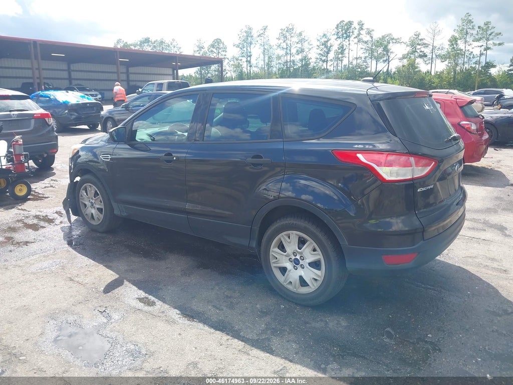2015 Ford Escape S photo 3