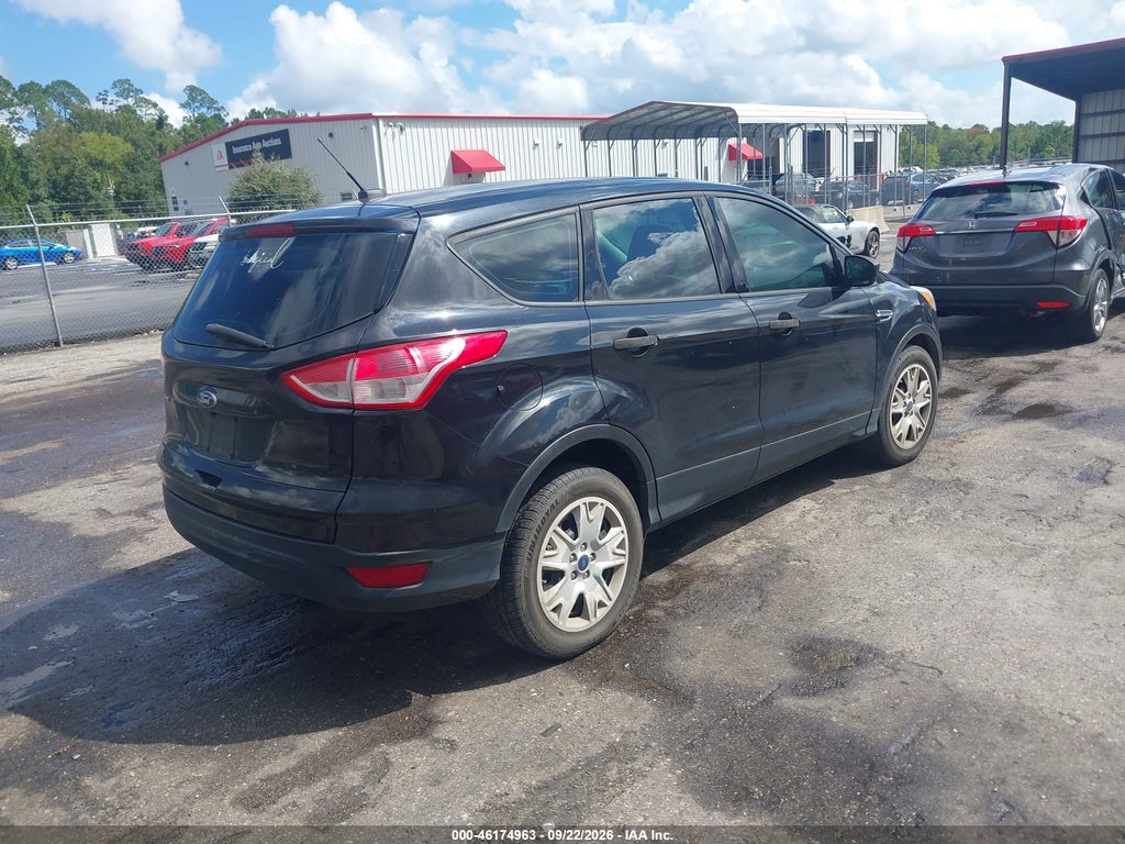 2015 Ford Escape S photo 4