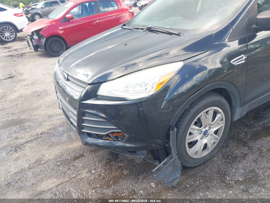 2015 Ford Escape S photo 6