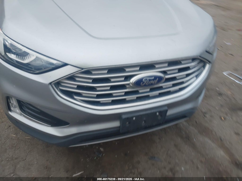2020 Ford Edge SEL photo 6