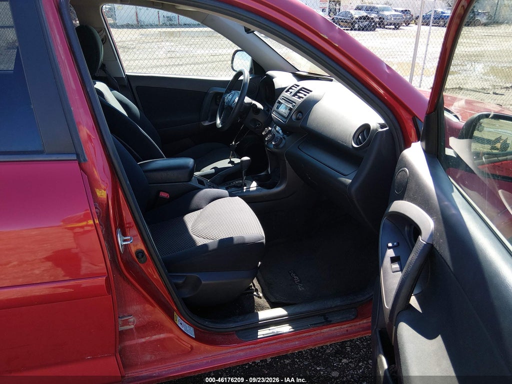 2012 Toyota RAV4 Sport V6 photo 5