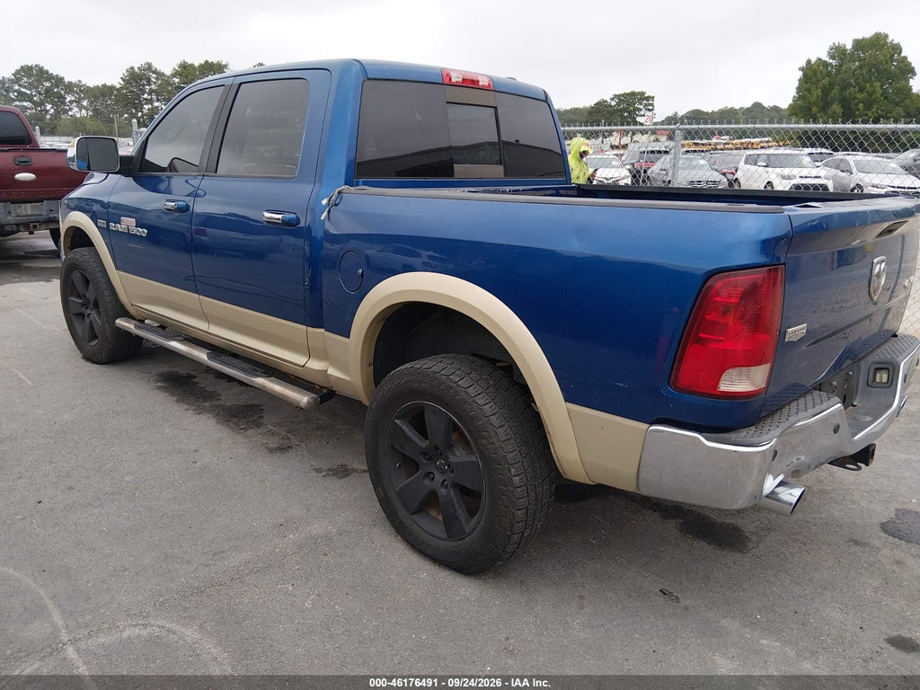 2011 Ram RAM 1500 Laramie photo 3