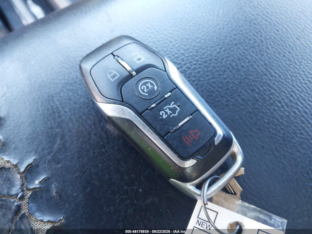 2015 Ford F-150 Lariat photo 11