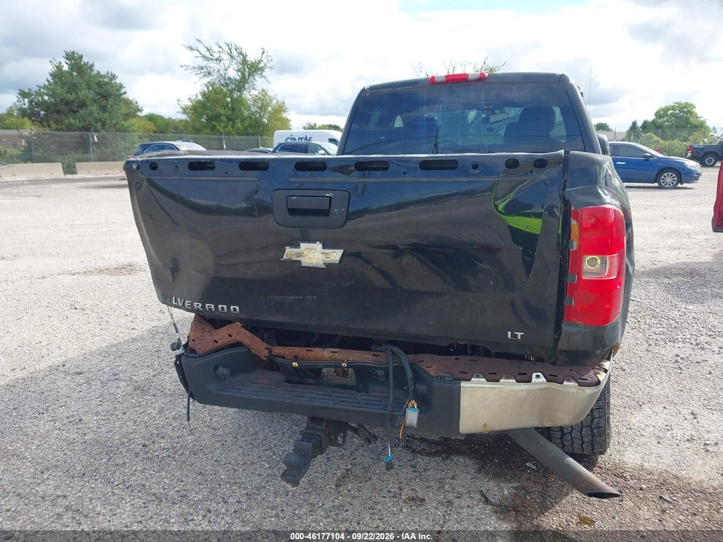 2009 Chevrolet Silverado 2500HD LT photo 6