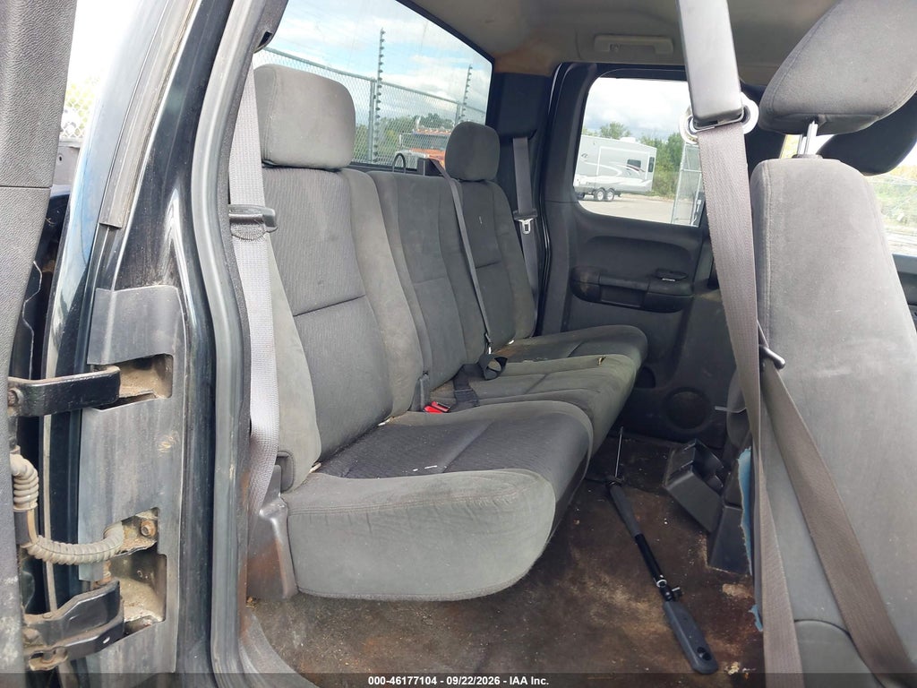 2009 Chevrolet Silverado 2500HD LT photo 8