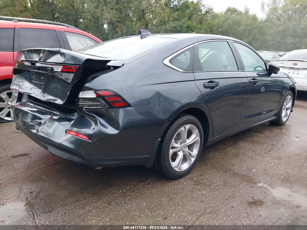 2025 Honda Accord LX photo 4