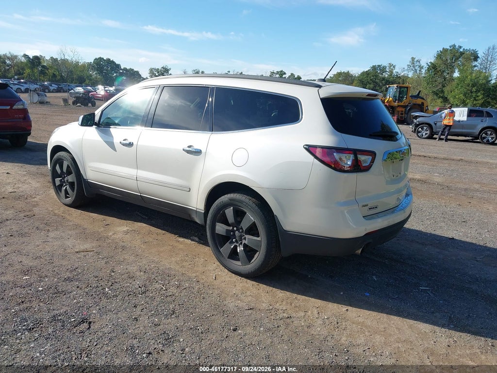 2014 Chevrolet Traverse LTZ photo 3